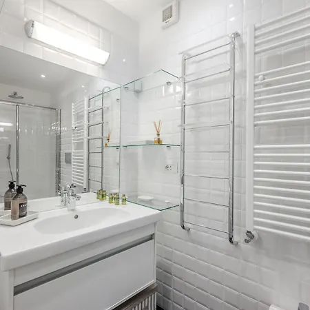 Lejlighed Ceradini With Balcony R&r