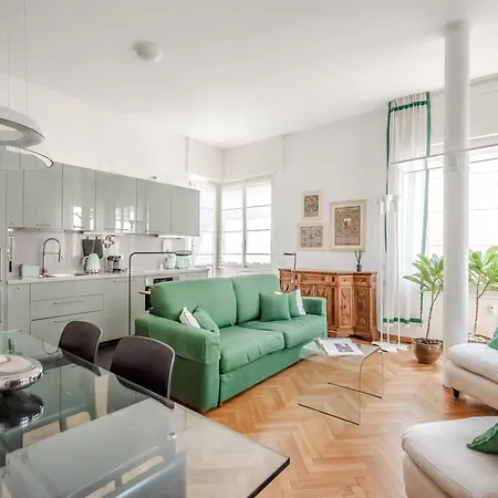 Ceradini With Balcony R&r Lejlighed